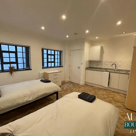 3 Floor Townhouse Luxury Living Alara Boutique *