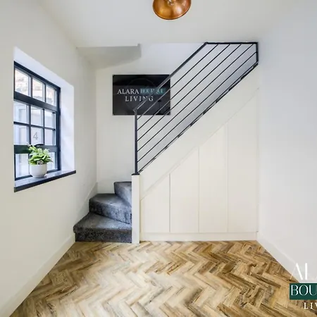 3 Floor Townhouse Luxury Living Alara Boutique Birmingham